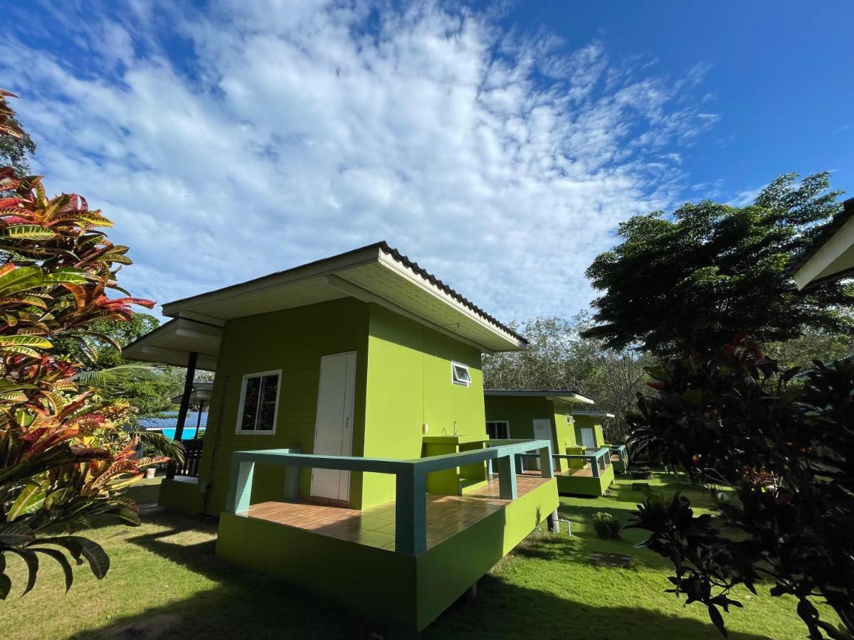 Suan Nai Kokut Resort Ko Kut Exteriör bild