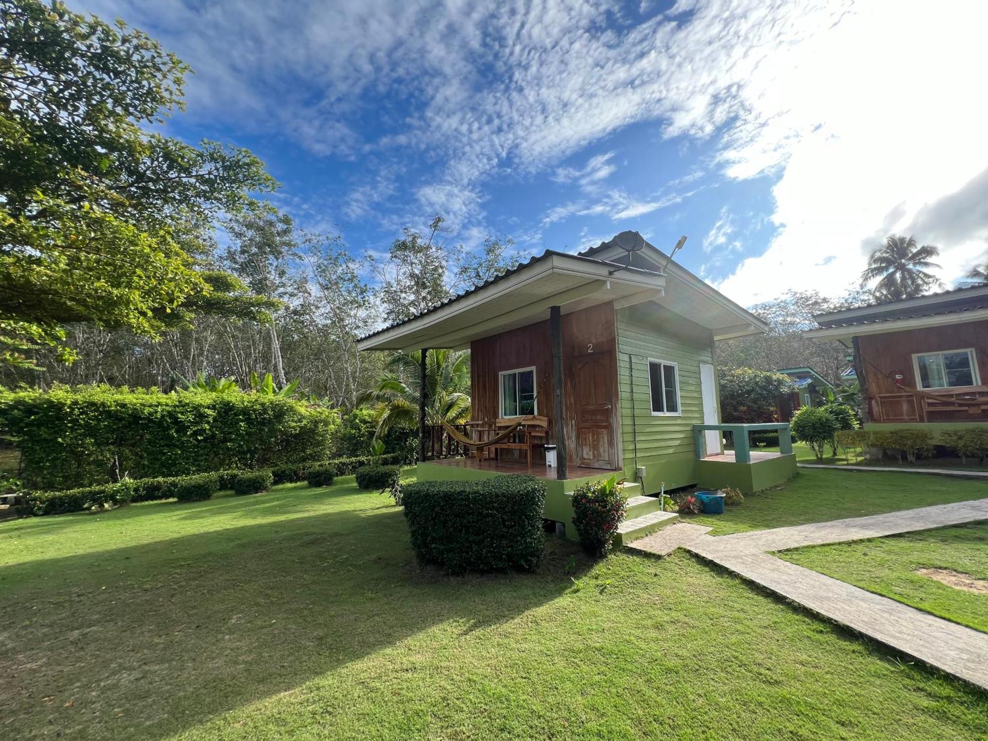 Suan Nai Kokut Resort Ko Kut Exteriör bild