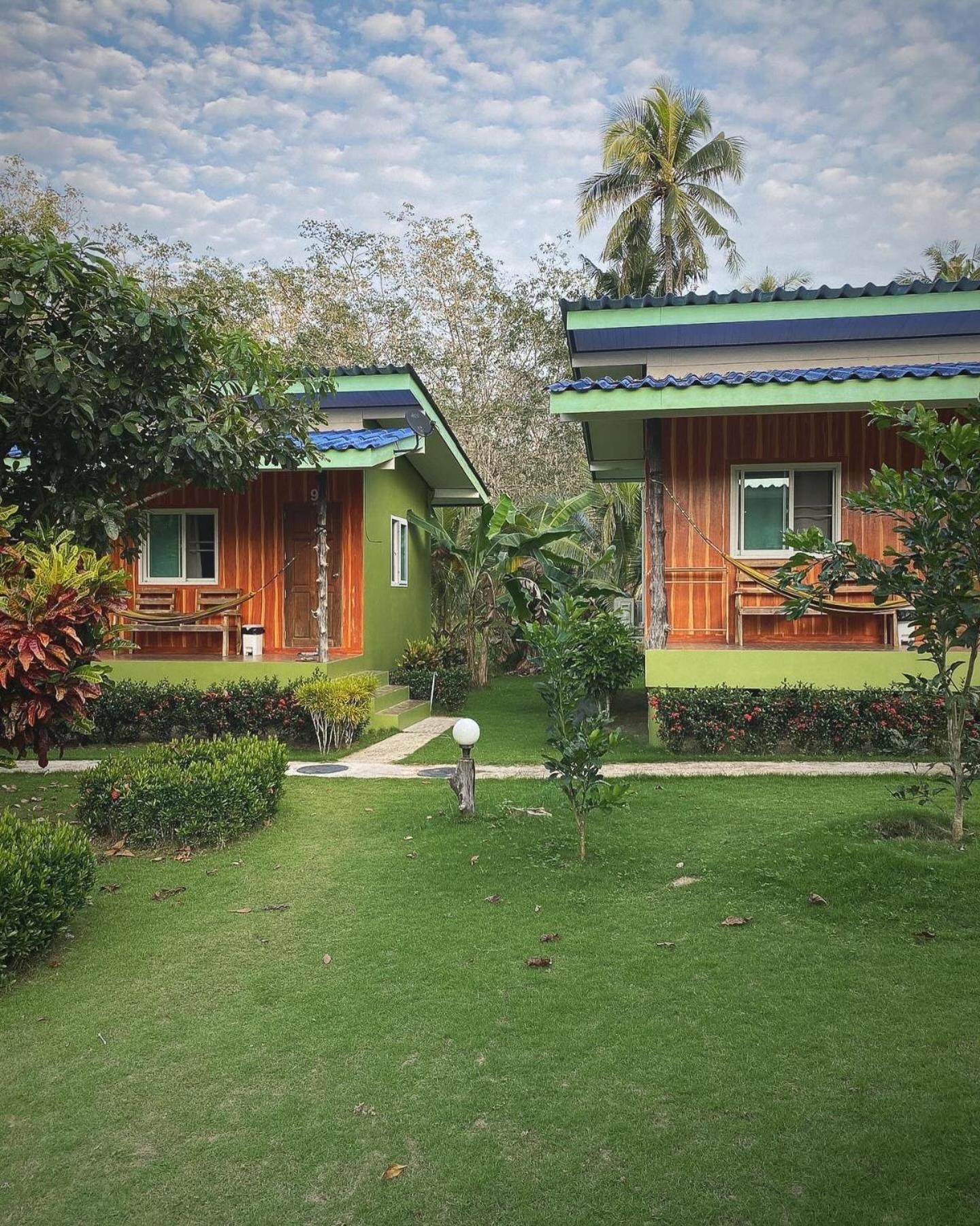 Suan Nai Kokut Resort Ko Kut Exteriör bild