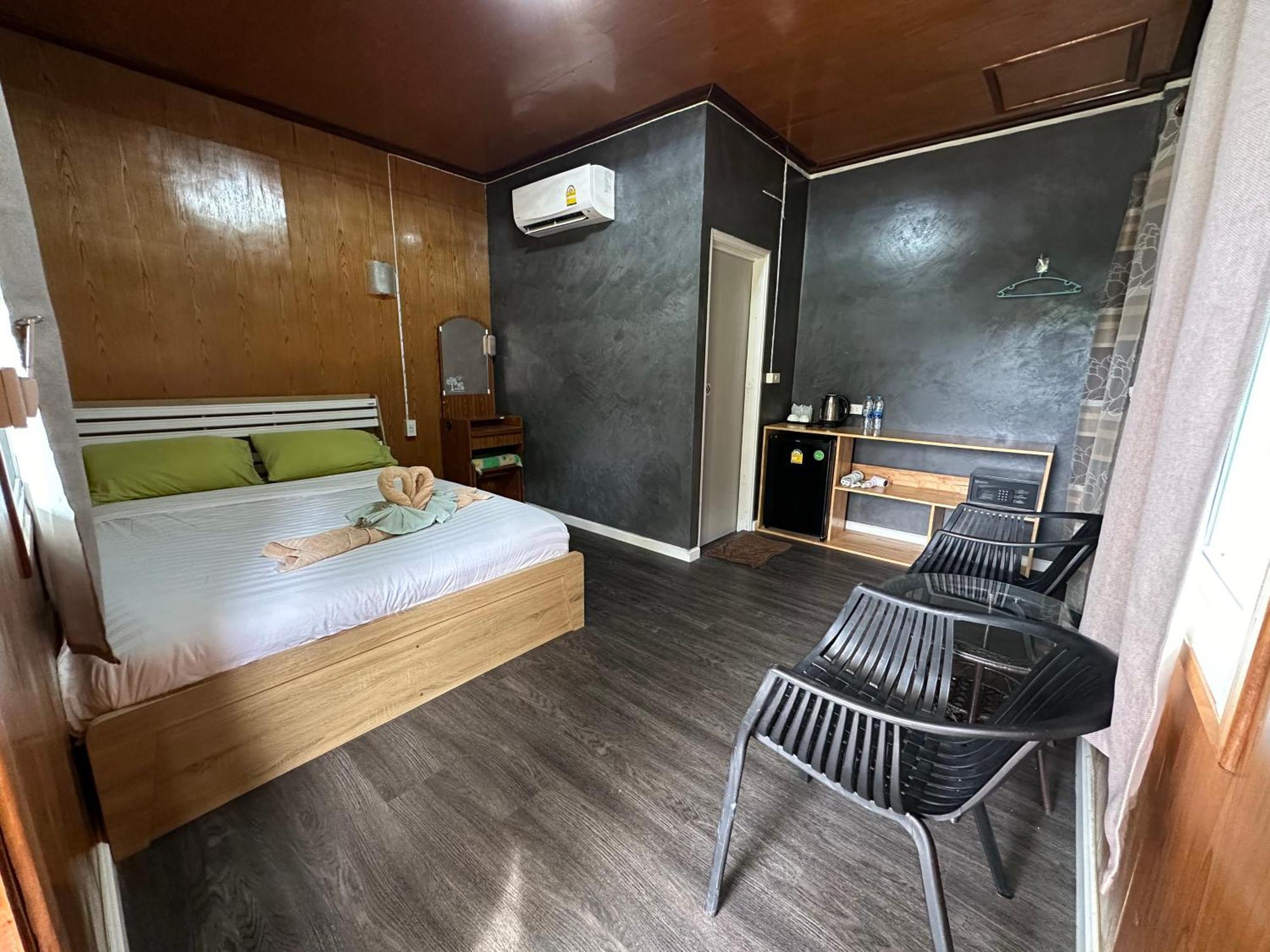 Suan Nai Kokut Resort Ko Kut Exteriör bild