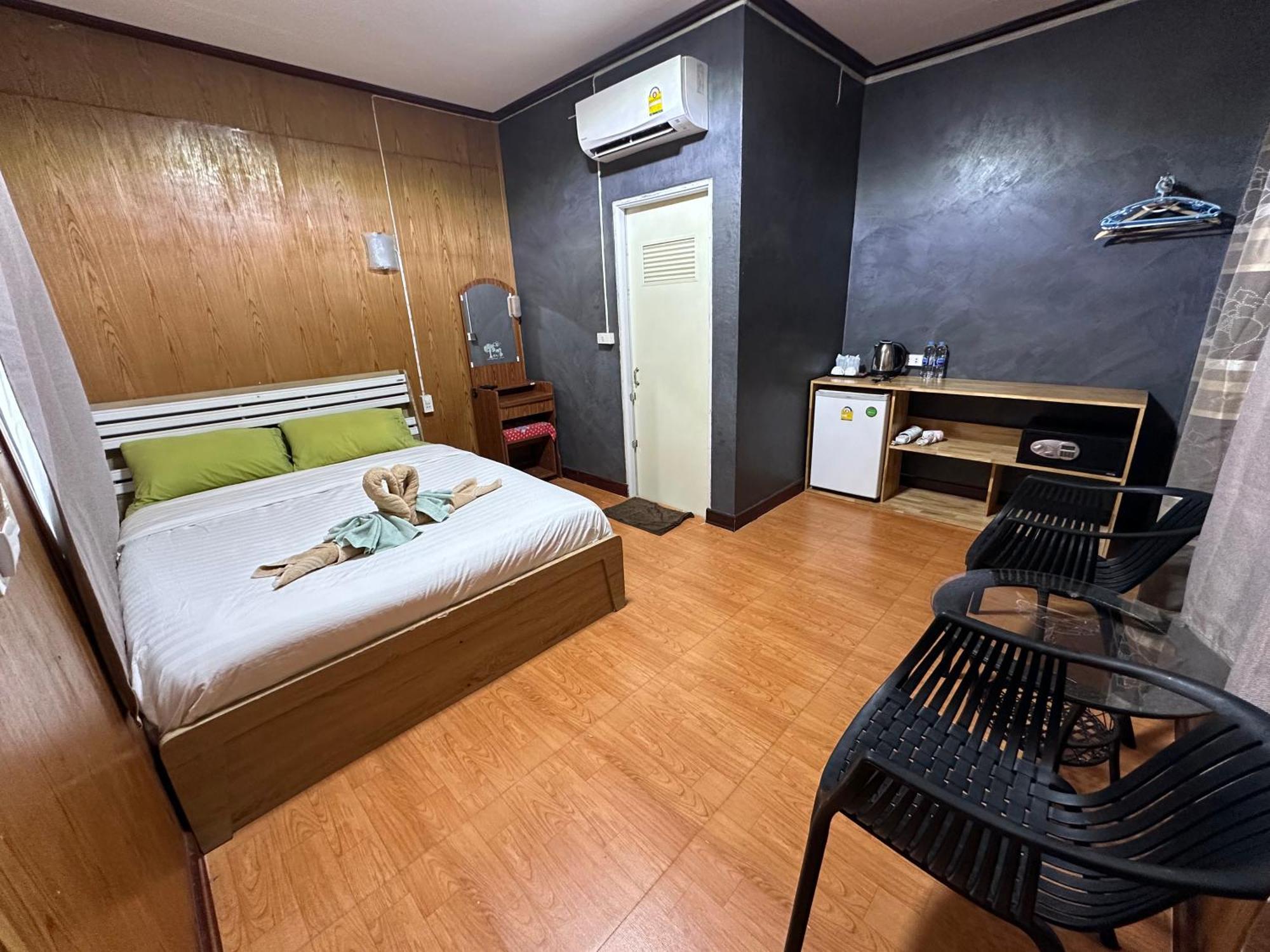 Suan Nai Kokut Resort Ko Kut Exteriör bild